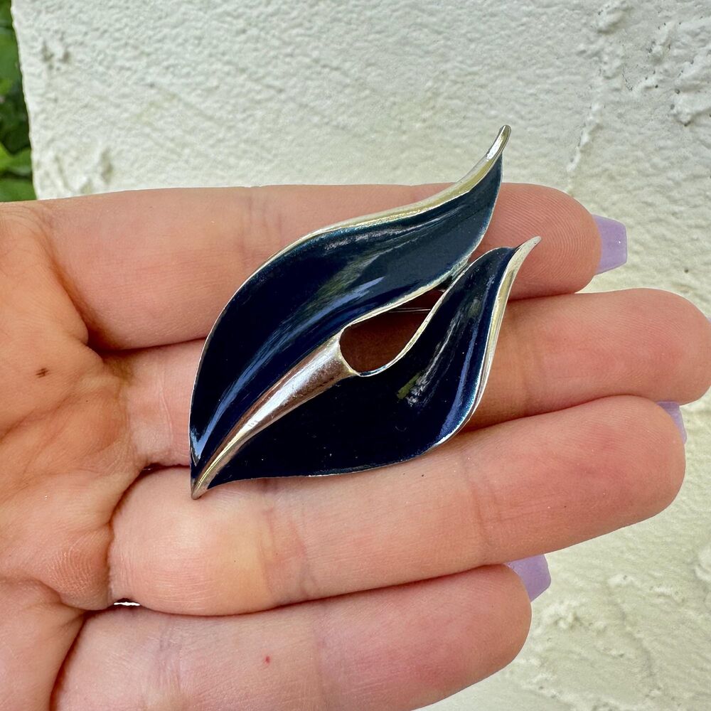 Vintage Jewelry Blue Enamel Leaf brooch Silver Tone Abstract brooch
